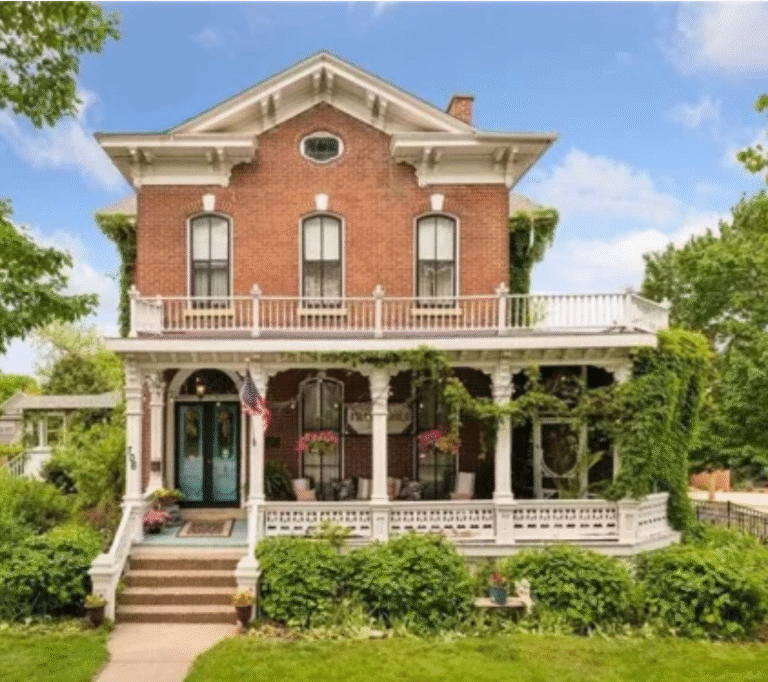 Historic 1860 Pratt-Taber Inn in Red Wing, Minnesota On Sale For $557K